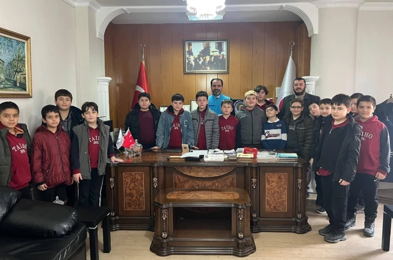 Tavşanlı’da Kur’an Kursu öğrencilerinden örnek destek