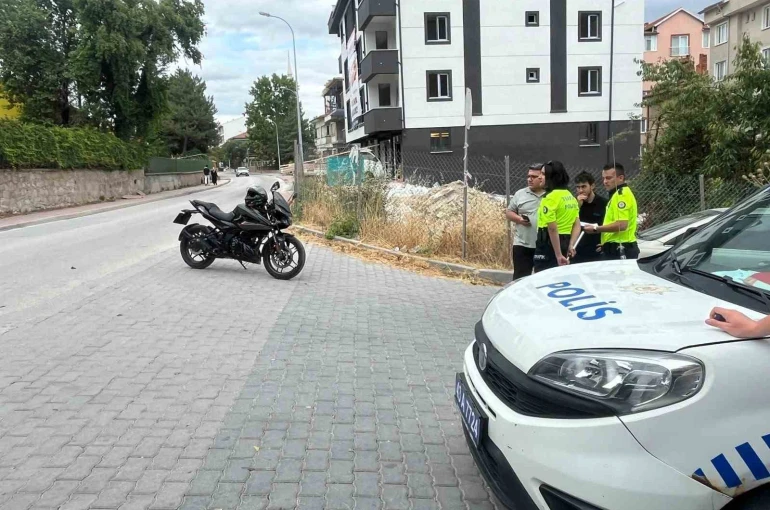 Tavşanlı’da otomobil ile motosiklet çarpıştı: 1 yaralı
