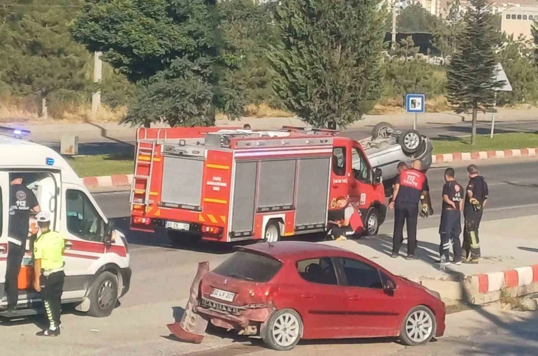Tavşanlı’da trafik kazası, 2 yaralı 
