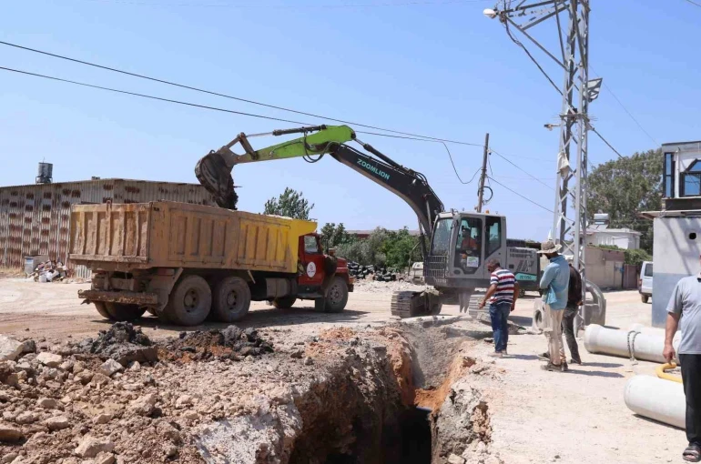 Tayfur Sökmen Mahallesi’nde kanalizasyon çalışmaları hız kazandı