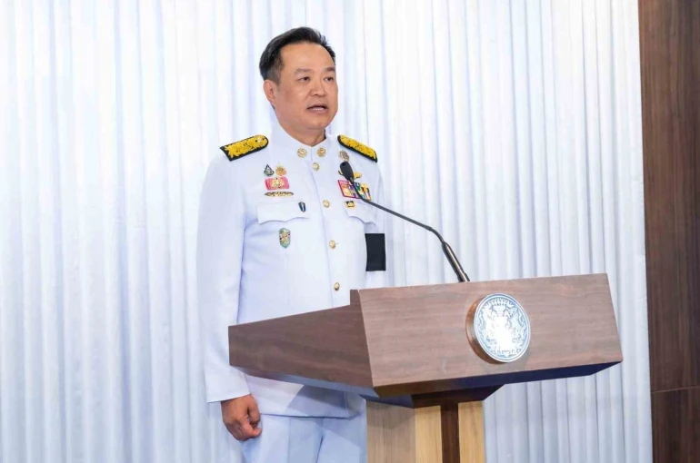 Tayland Kralı, yeni hükümet kabinesini onayladı 