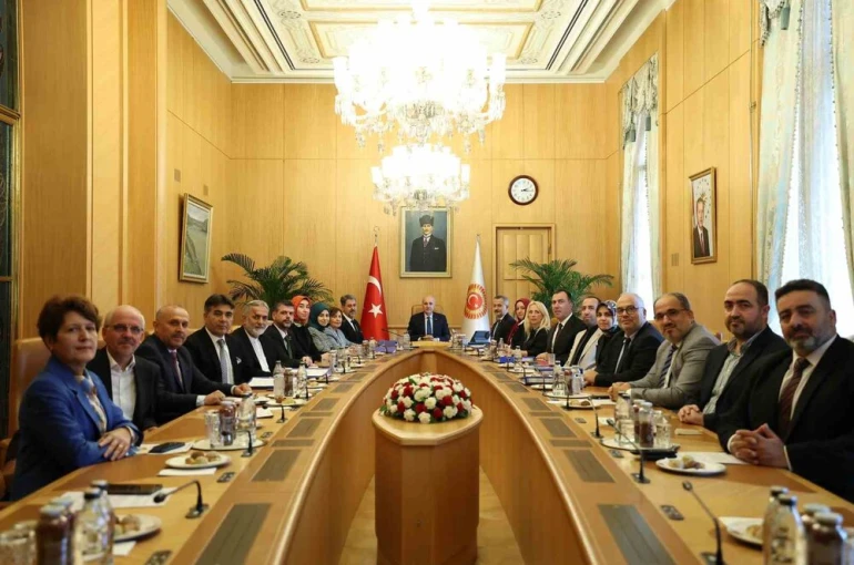 TBMM Başkanı Kurtulmuş: "Bizim toplumumuzun kök hücresi ailedir" 