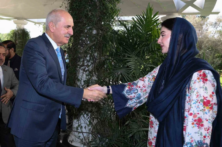 TBMM Başkanı Kurtulmuş, Pencap Eyaleti Başbakanı Şerif ile görüştü