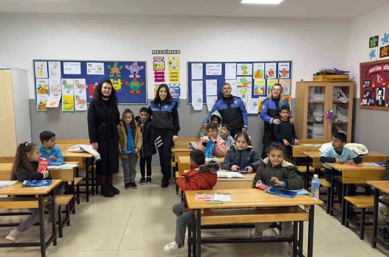 Tekirdağ Emniyeti’nden öğrencilere karne sürprizi 