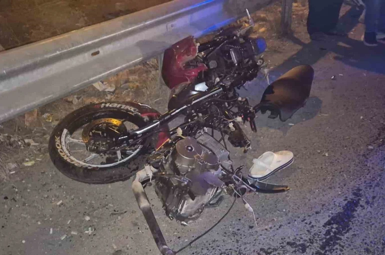 Tekirdağ’da 17 yaşındaki motosikletliyi hayattan koparan feci kaza kameraya yansıdı