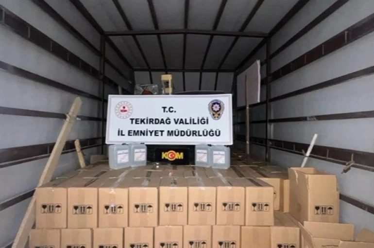 Tekirdağ’da kaçakçılığa darbe: Tonlarca kaçak ürün ele geçirildi, 18 şüpheli gözaltında