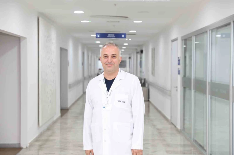 Teknolojinin getirdiği duruş bozuklukları boyun sağlığını tehdit ediyor 