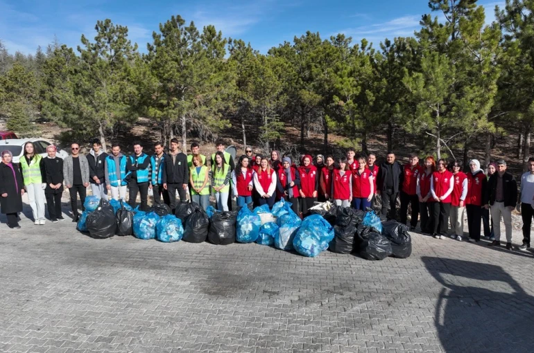 "Temiz Mahalle Temiz Selçuklu Etkinliği"nin 16.’sı Akademi Mahallesi’nde gerçekleşti 