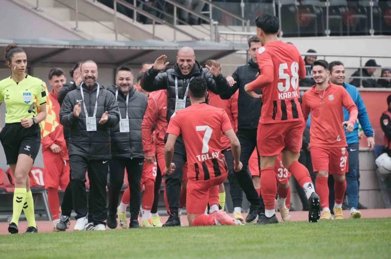 TFF 2. Lig: GMG Kastamonuspor: 7 - Altınordu: 1 