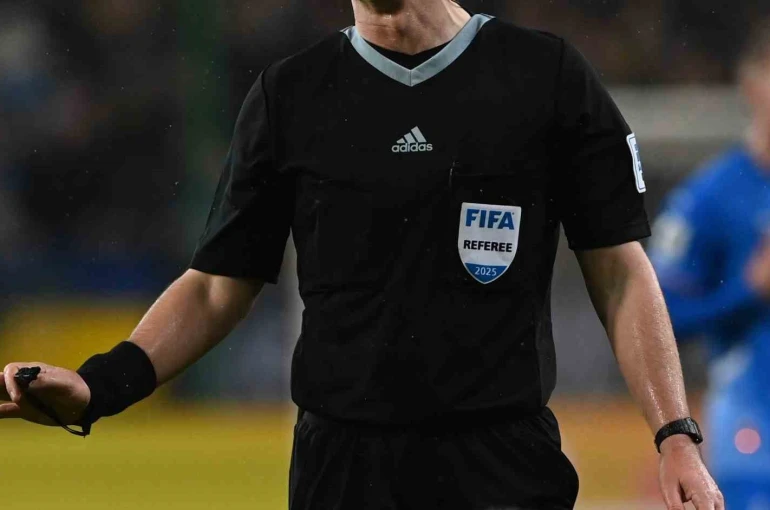 TFF, 2026 yılında FIFA kokartı takacak hakemleri belirledi 