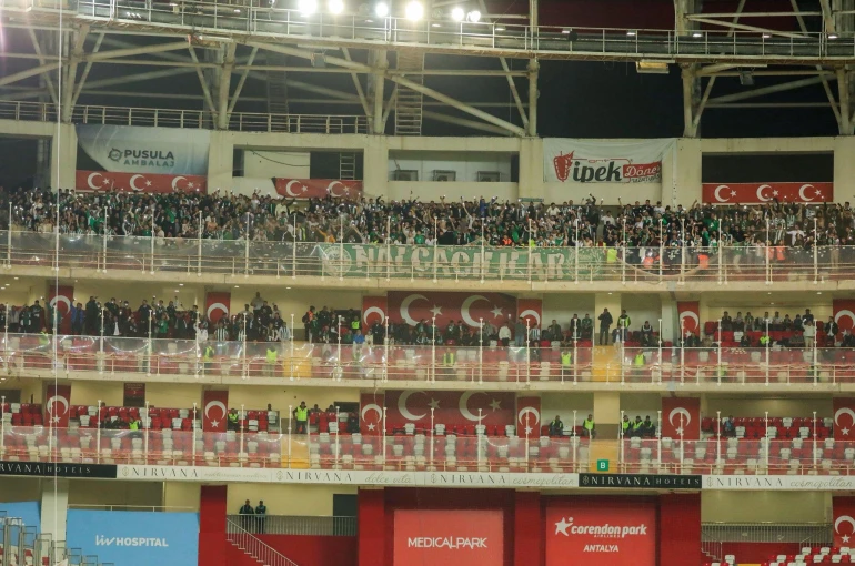 TFF’den TÜMOSAN Konyaspor’a ağır fatura: Deplasman tribününe yasak geldi!