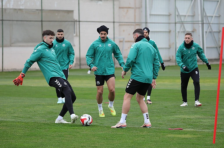 TFF’ye bildirildi: Konyaspor’un yeni A Takım listesi netleşti