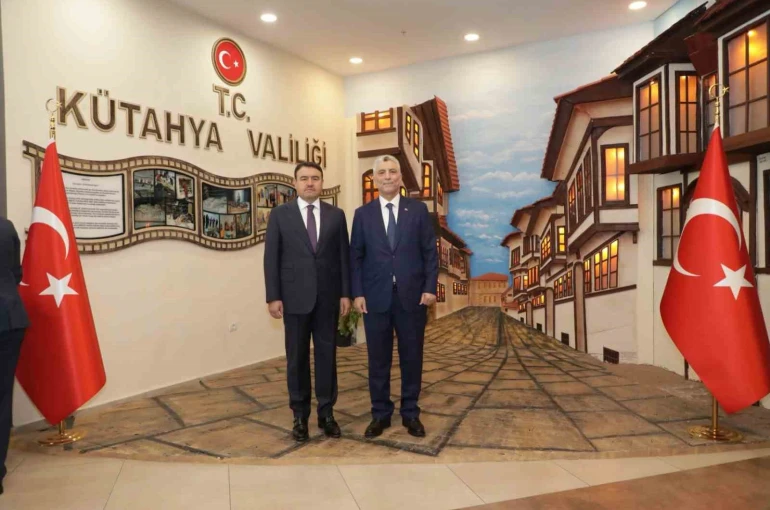 Ticaret Bakanı Bolat’tan Kütahya Valiliğine ziyaret