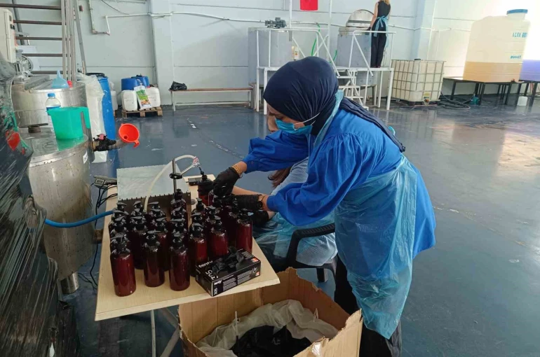 Tillo’da kadınlar bir ilke imza attı: Temizlik malzemelerini kendileri üretiyor