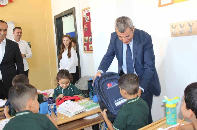 TKDK Malatya’dan kırsaldaki öğrencilere eğitim seti desteği 