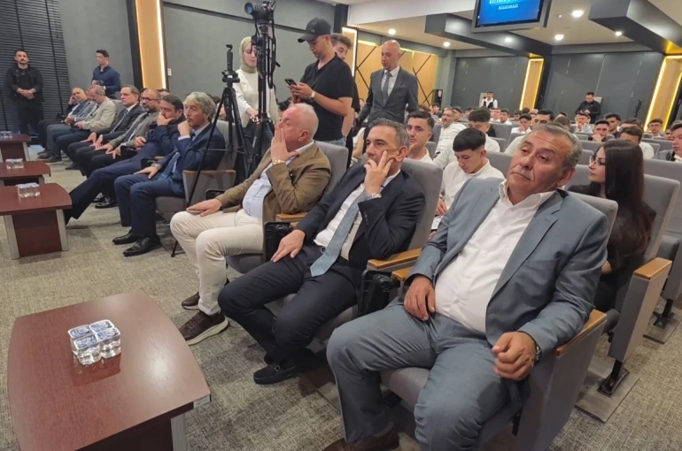 TOBB Kütahya OSB Mesleki ve Teknik Anadolu Lisesi ilk mezunlarını verdi 