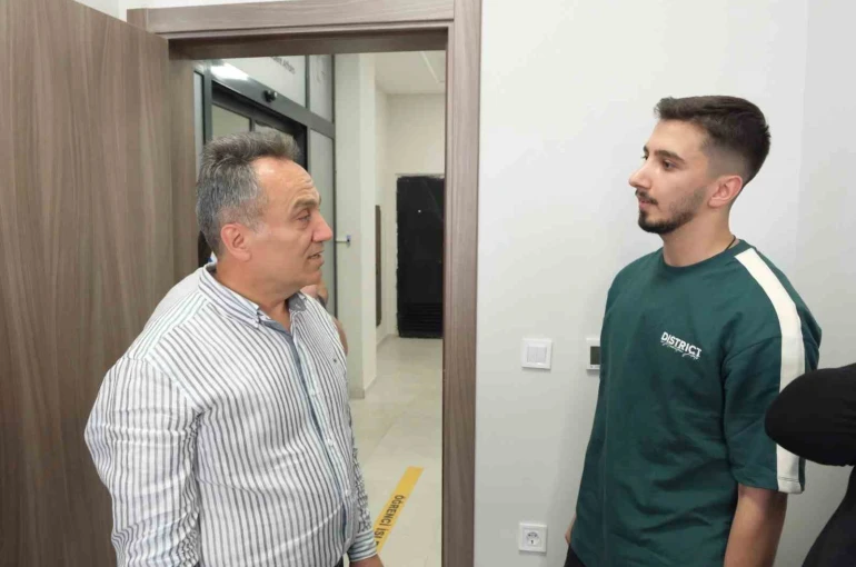 TOGÜ’de yeni dönem heyecanı başladı, Rektör Yılmaz öğrencileri ziyaret etti