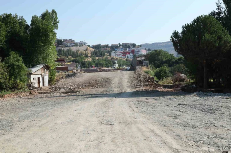 Tokat’ın iki yakasını birbirine bağlayacak yeni ulaşım güzergâhında sona gelindi