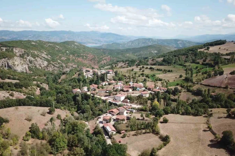 Tokat’ta bir beldenin haritası değişerek ikiye bölündü 