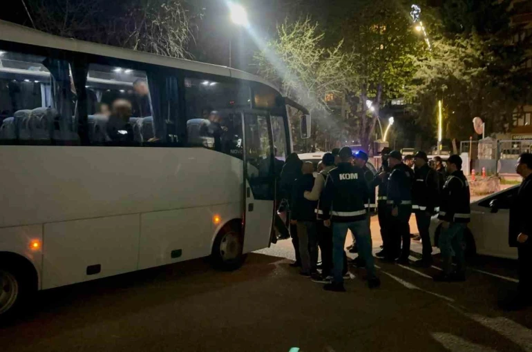 Tokat’ta ehliyet sınavında yapay zekalı "joker aday" operasyonu: 14 tutuklama 