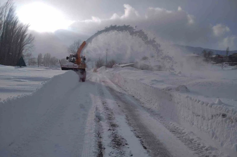 Tomarza - Tufanbeyli yolu açıldı 