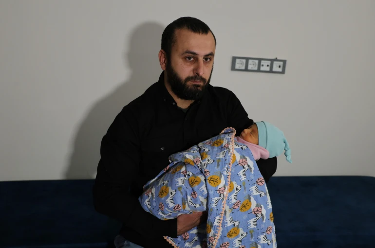 Topuk kanı alınsın istemedi: Bebeğe kayyum atanacak