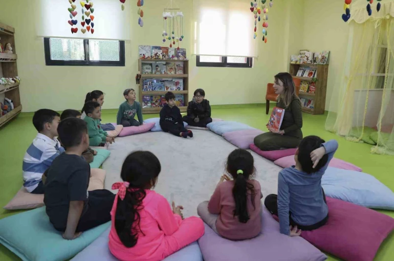 Toroslar Çocuk Kampüsünde masal ve drama ile gelişim destekleniyor