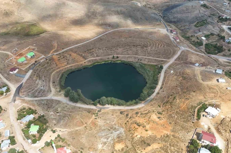 Torosların Zirvesindeki Güzellikler Dipsizgöl ve Eğrigöl 