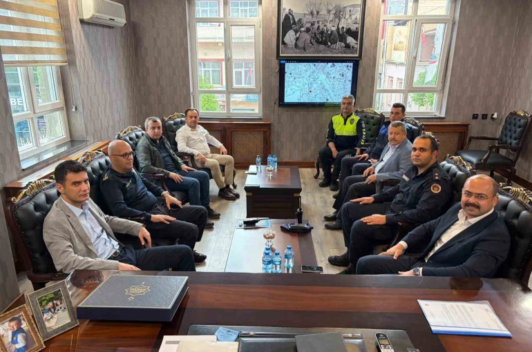Tosya ilçesinde şehir içi trafiği yeniden ele alınıyor 