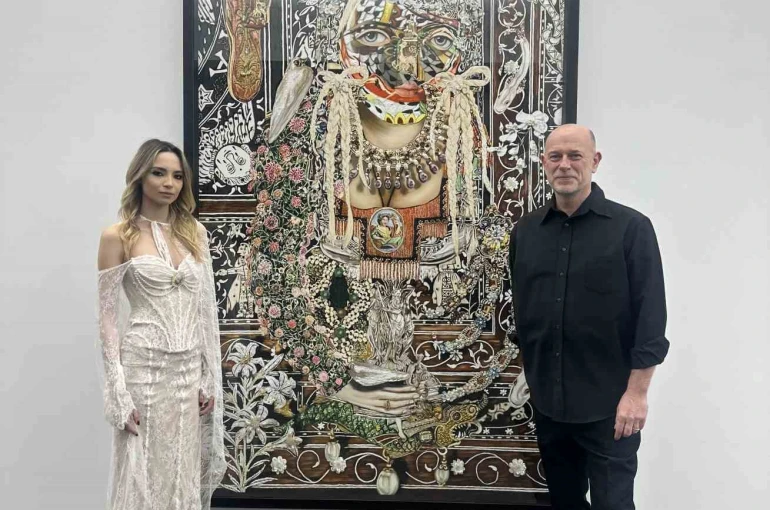 Tosyalı, genç sanatçıları destekleyerek kültürel üretime katkısını sürdürüyor 