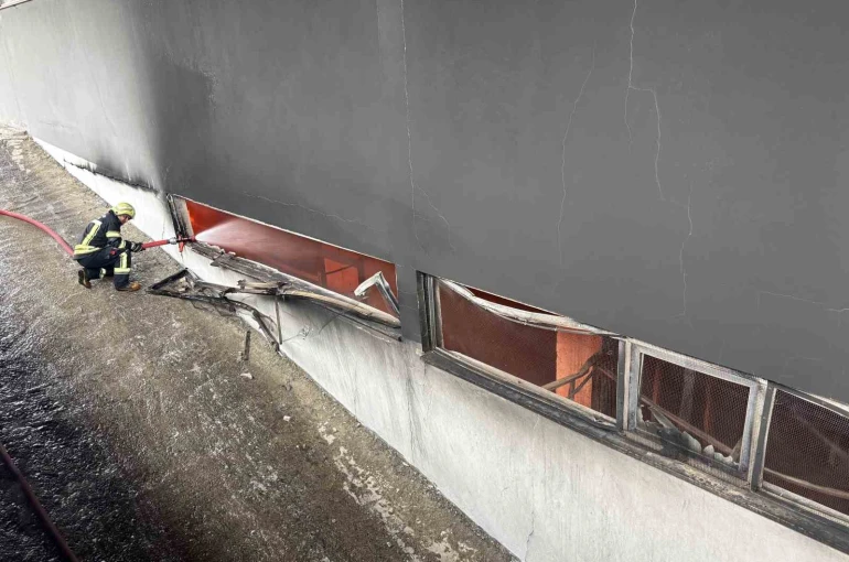 Trabzon’da AVM’deki yangın büyük ölçüde kontrol altına alındı 