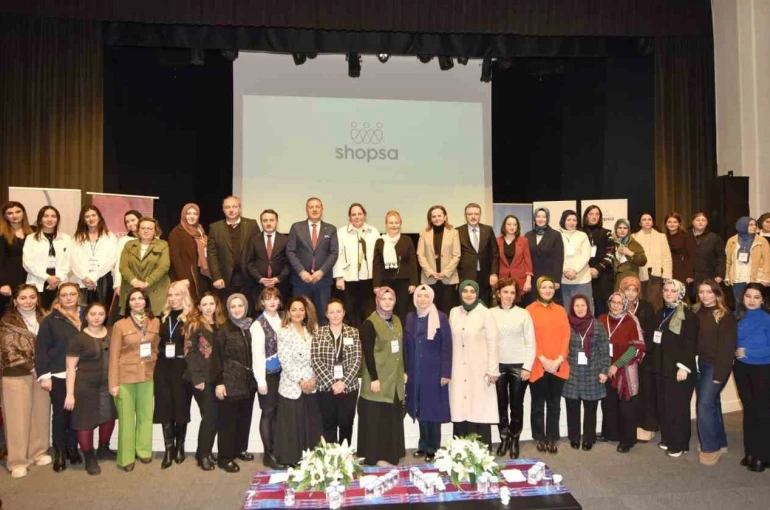 Trabzon’da kadın girişimcilere dijital pazarlama ve e-ticaret eğitimi verildi 