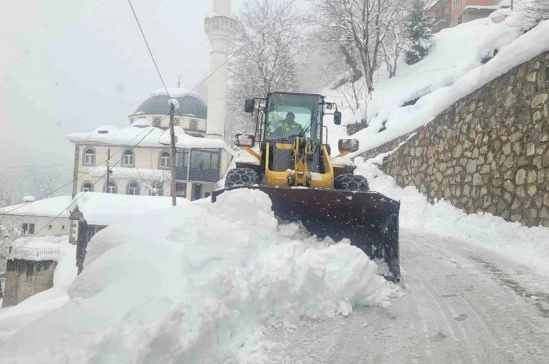 Trabzon’da kapalı mahalle yolu kalmadı