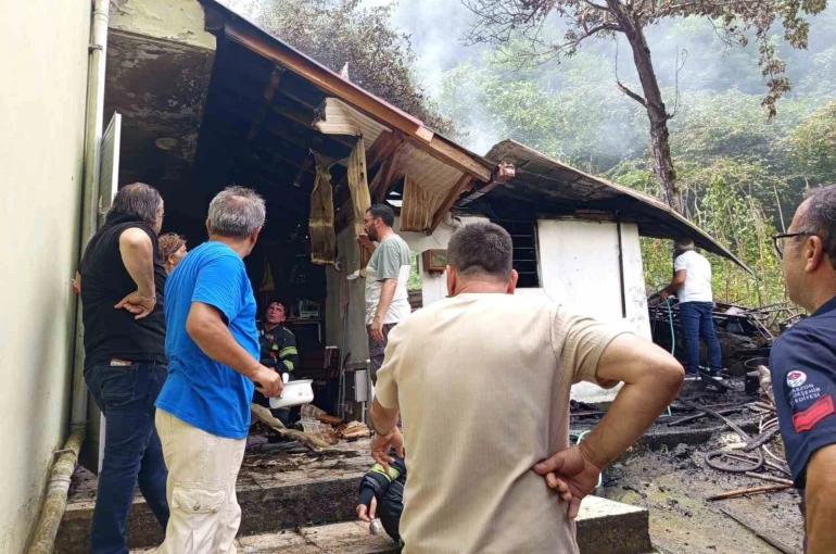 Trabzon’da odunluk yangın: 1 yaralı