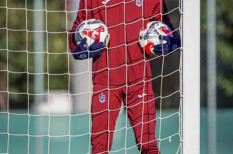 Trabzonspor’da Ernest Muçi’den 12 yıl sonra yeni seri 