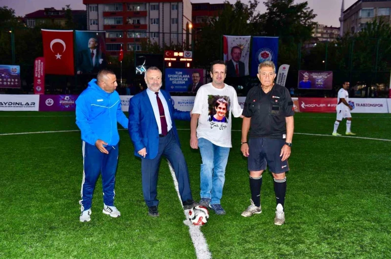 Trabzonspor’un efsaneleri Emir Yuşa için sahaya çıktı 