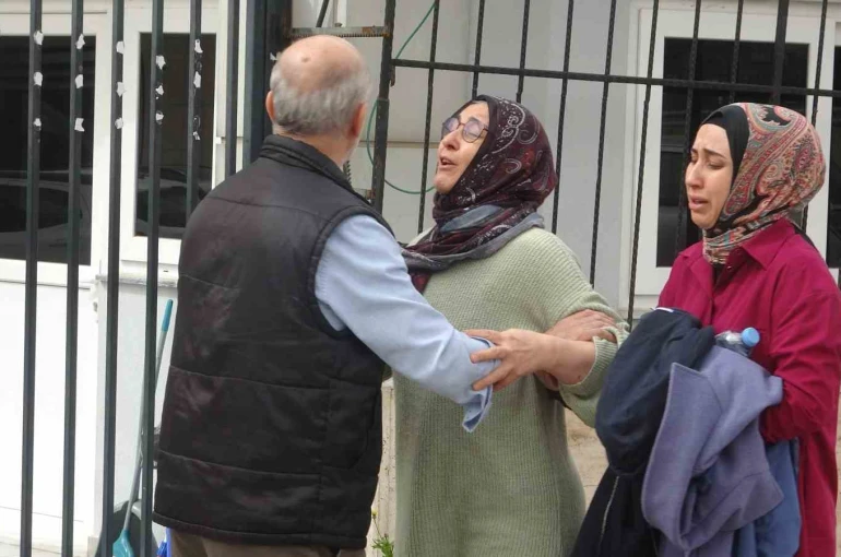 Trafik kazasında hayatını kaybeden küçük çocuğun cenazesi teslim alındı 