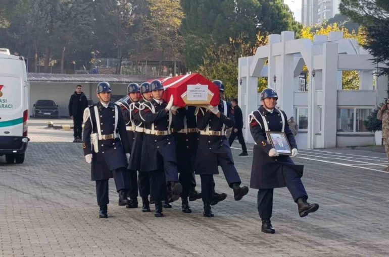 Trafik kazasında hayatını kaybeden uzman çavuş için tören düzenlendi