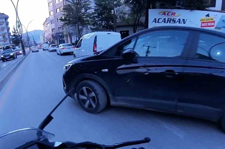 Trafik tartışmasında gerçeği kask kamerası ortaya çıkardı 
