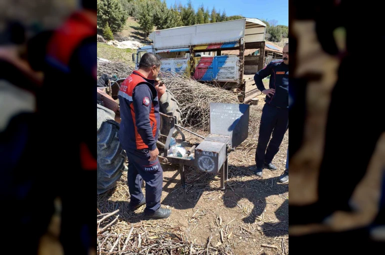 Traktörün şaftına ayağı sıkışan kadın yaralandı 