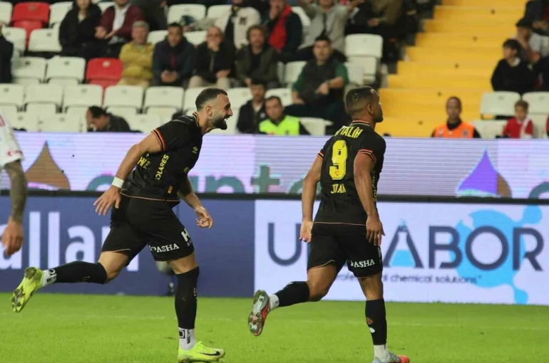 Trendyol Süper Lig: Antalyaspor: 1 - Göztepe: 2 (Maç sonucu) 