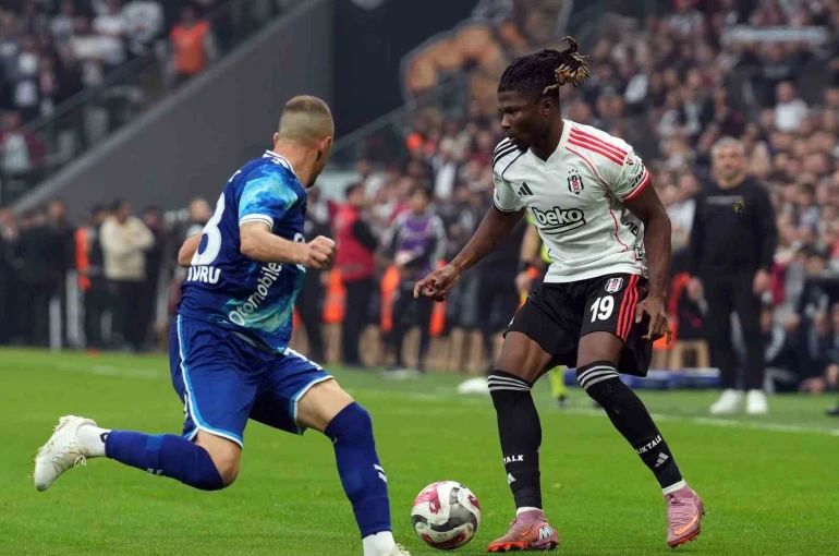 Trendyol Süper Lig: Beşiktaş: 0 - Samsunspor: 0 (Maç devam ediyor) 