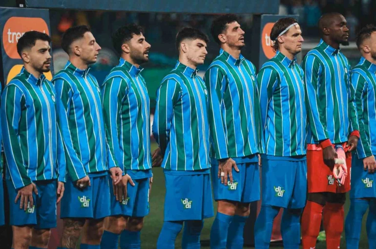 Trendyol Süper Lig: Çaykur Rizespor: 2 - Fenerbahçe: 0 (Maç devam ediyor) 