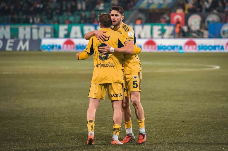 Trendyol Süper Lig: Çaykur Rizespor: 2 - Fenerbahçe: 5 (Maç sonucu) 