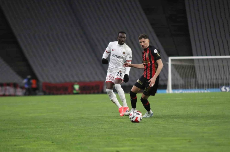 Trendyol Süper Lig: Fatih Karagümrük: 1 - Gençlerbirliği: 0 (Maç sonucu) 