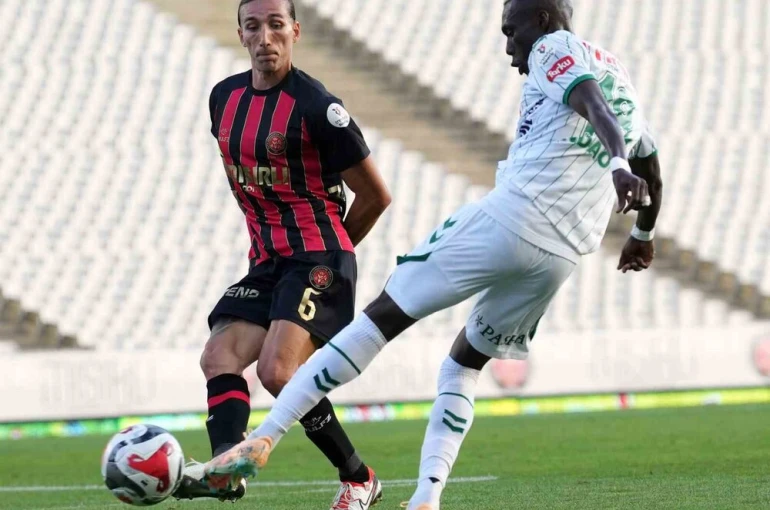 Trendyol Süper Lig: Fatih Karagümrük: 2 - Konyaspor: 0 (Maç Sonucu) 