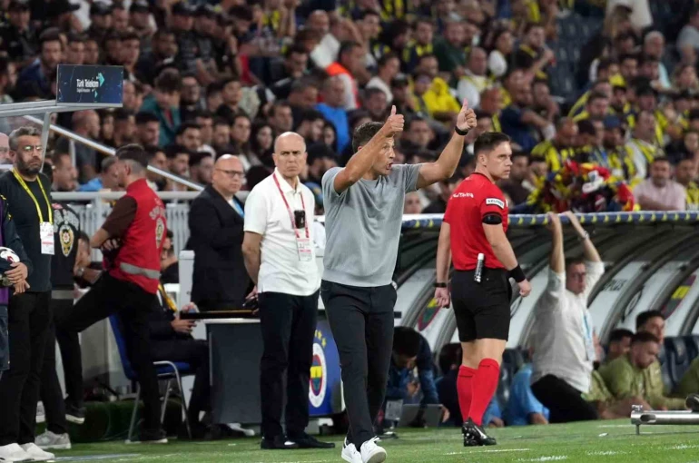 Trendyol Süper Lig: Fenerbahçe: 2 - Corendon Alanyaspor: 2 (Maç sonucu) 