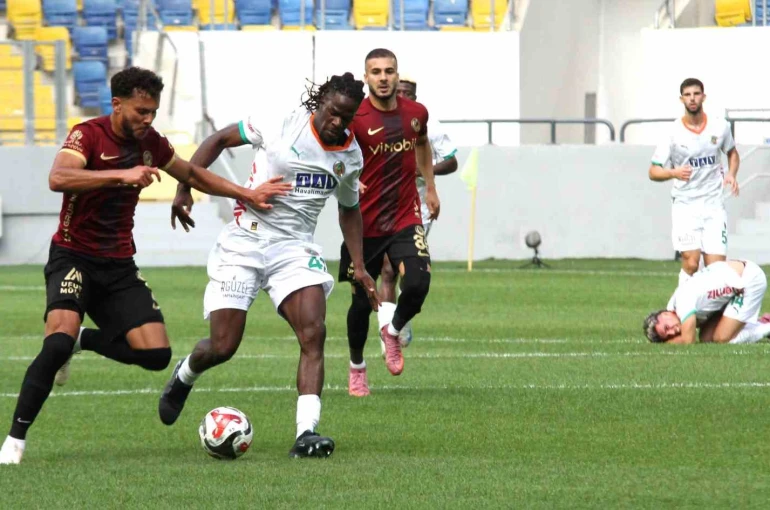Trendyol Süper Lig: Gençlerbirliği: 0 - Corendon Alanyaspor: 1 (İlk yarı) 