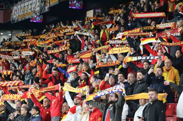 Trendyol Süper Lig: Göztepe: 0 - Eyüpspor: 0 (İlk yarı)