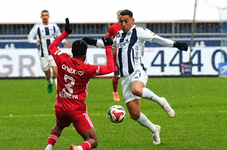Trendyol Süper Lig: Kasımpaşa: 0 - Antalyaspor: 0 (Maç devam ediyor) 